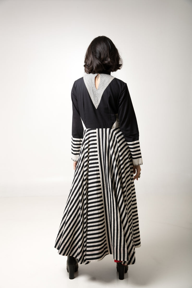 New Season Summer/Fall 2023-Dress Applique Cotton Mrunmai Black White -Ka-Sha - Fashion Edit Aseem - Shop Cult Modern