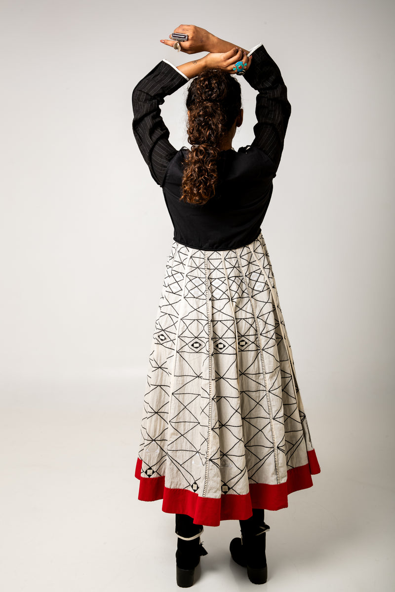 New Season Summer/Fall 2023-Dress Reversible Embroidered Cotton Rumi Black White -Ka-Sha - Fashion Edit Aseem - Shop Cult Modern