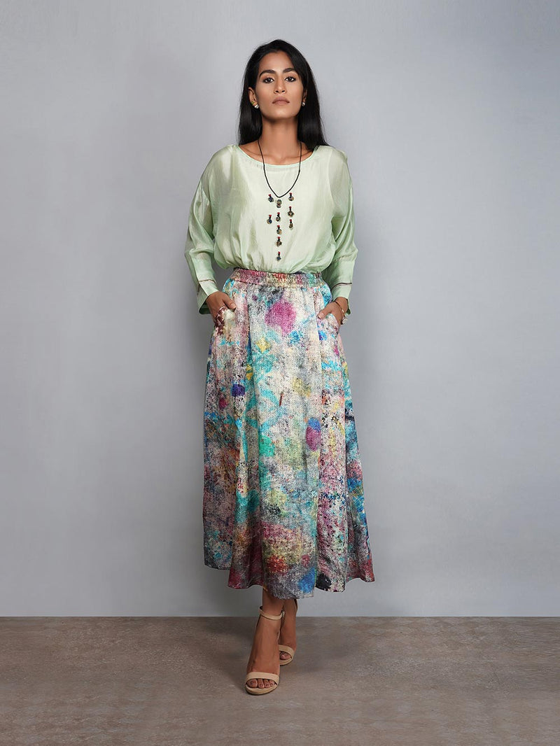 Yavi   I   Soid Silk Top Wth Printed Skirt - Shop Cult Modern