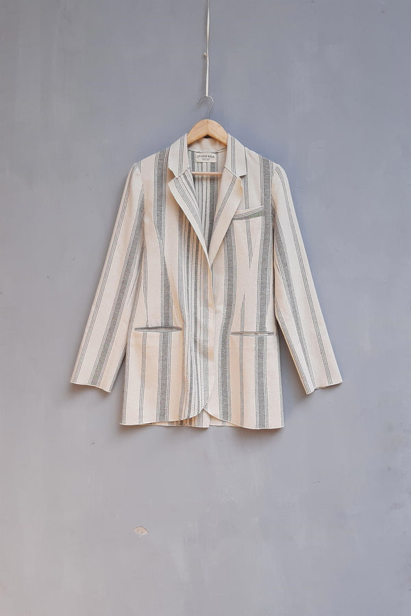 Urvashi Kaur   I   Okayama JACKET SLEET 100% handloom cotton Shell TESSELLATE- 36 - Shop Cult Modern
