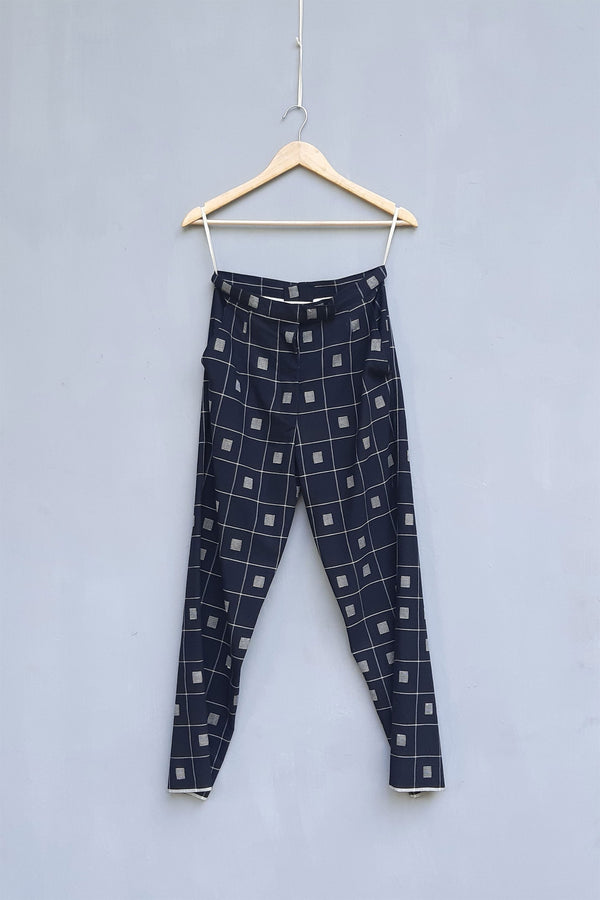 Urvashi Kaur   I   Sapporo PANTS IVY Hand Spun Cotton charcoal TESSELLATE- 11 - Shop Cult Modern