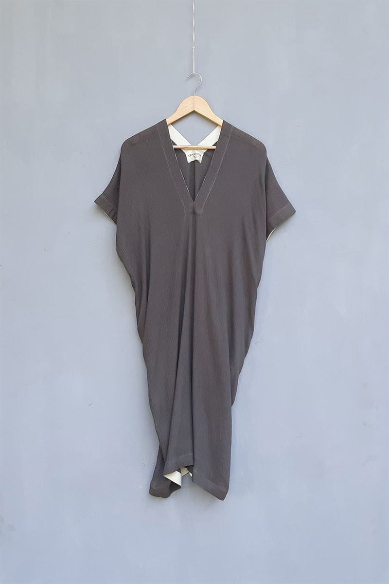 Urvashi Kaur   I   Hiratsuka DRESS URA crinkle cotton slate TESSELLATE- 41 - Shop Cult Modern