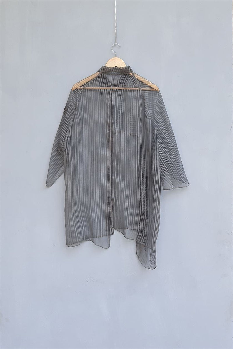 Urvashi Kaur   I   Tianmu SHIRT TERRA SHIRT linen noil slate TESSELLATE- 83 - Shop Cult Modern