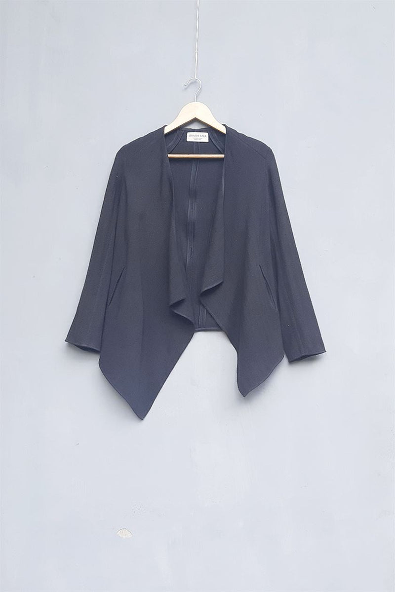 Urvashi Kaur   I   Wanchai JACKET ARRAY JACKET  handloom Organic cotton  Indigo TESSELLATE- 69 - Shop Cult Modern