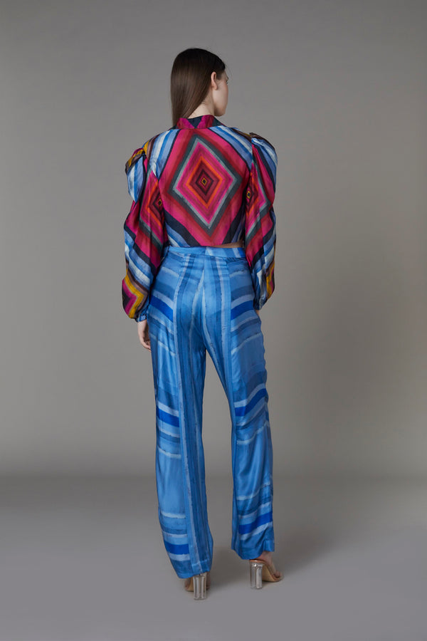 Saaksha & KinniÂ    I   Pink blue big diamond knot shirt

Light blue/blue stripe pants Blouse - Cotton Silk

Trousers - Satin Blouse - Red/Multi

Trousers - Blue   SS22122

  SS22123 - Shop Cult Modern
