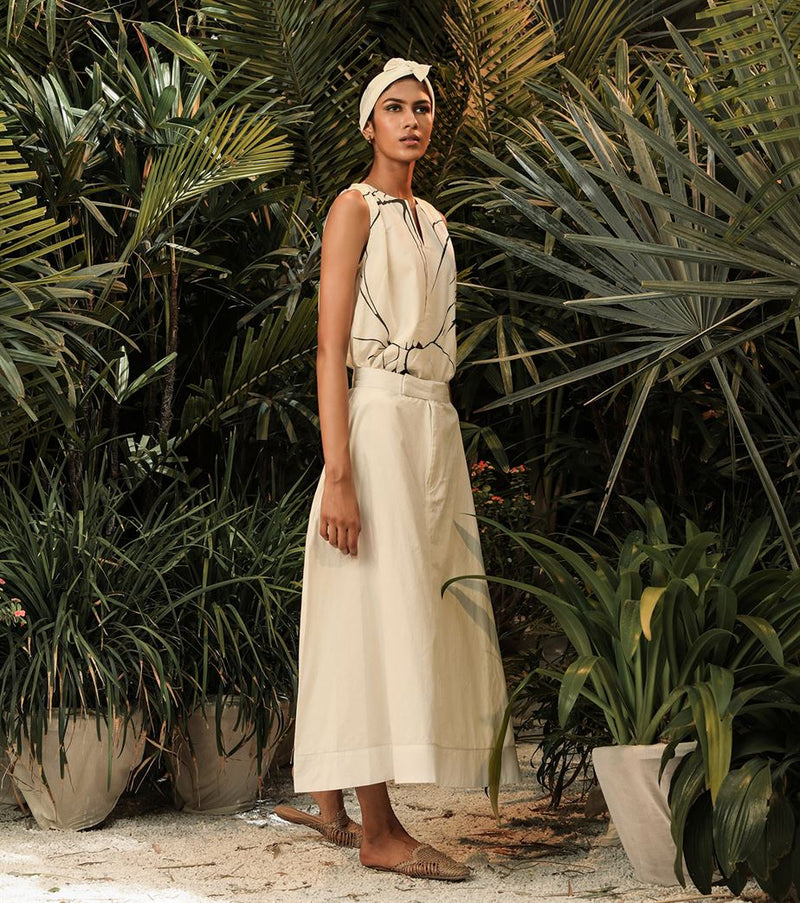 Khara Kapas   -   White skirtTrumpet Lily White skirt Trumpet Lily - Another Day in Paradise - Shop Cult Modern