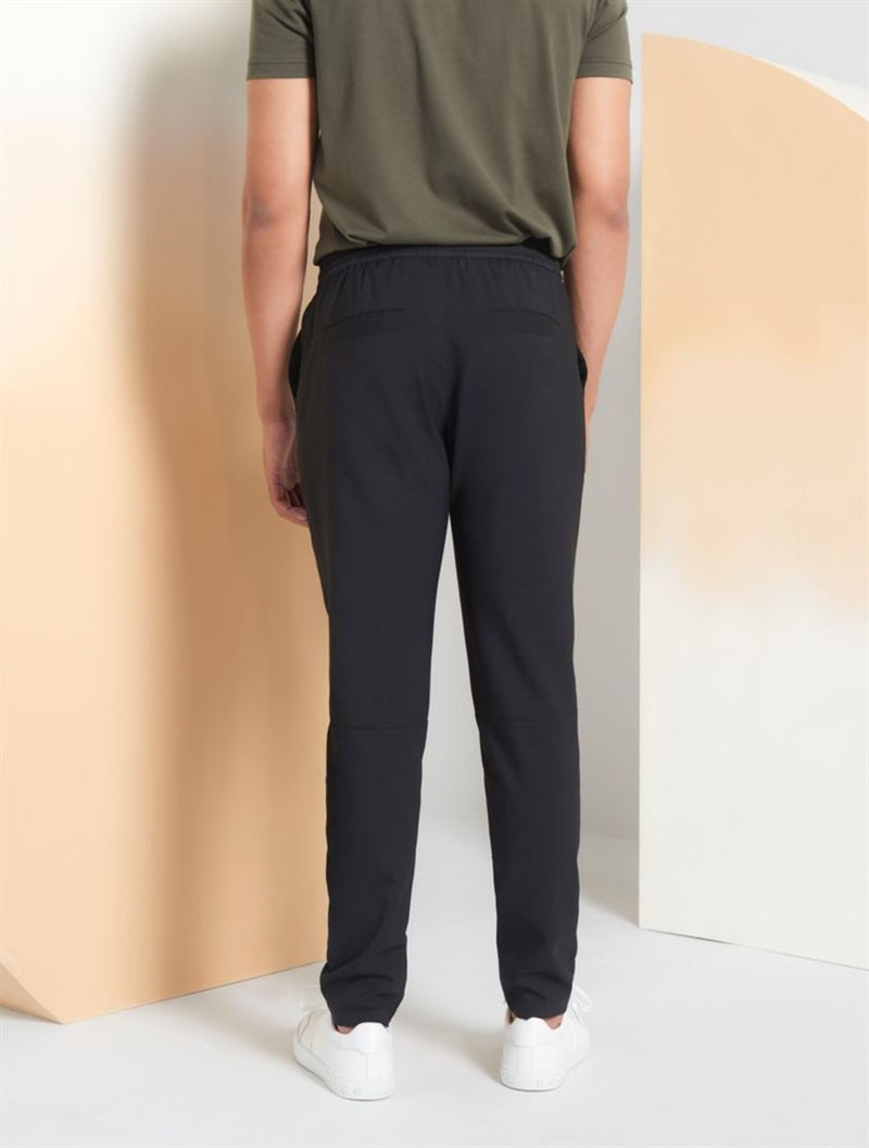 Perona   -   Mens--Bottoms--Trousers & Denims--Andy-Pma-Ss24-160-28--Black - Shop Cult Modern