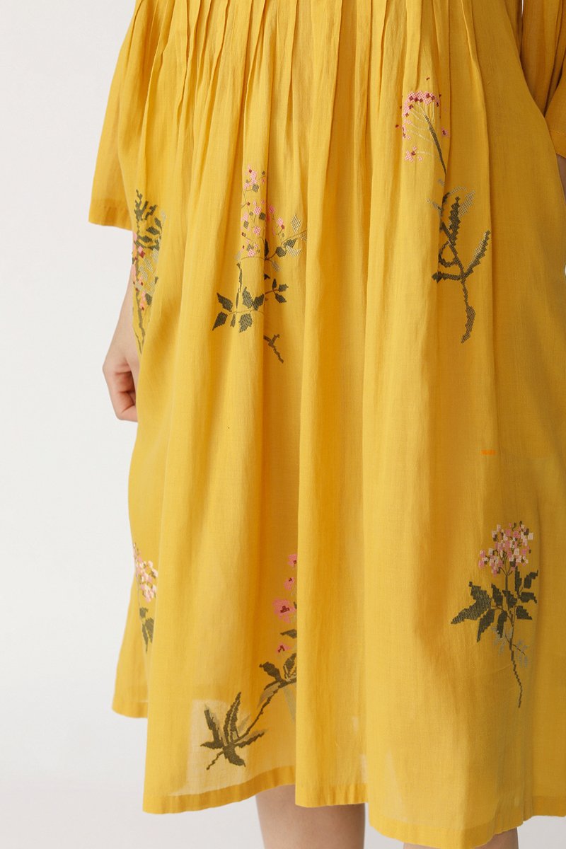 Payal Pratap   -   Payal Pratap   -   Aronia Embroidered Tunic - Shop Cult Modern