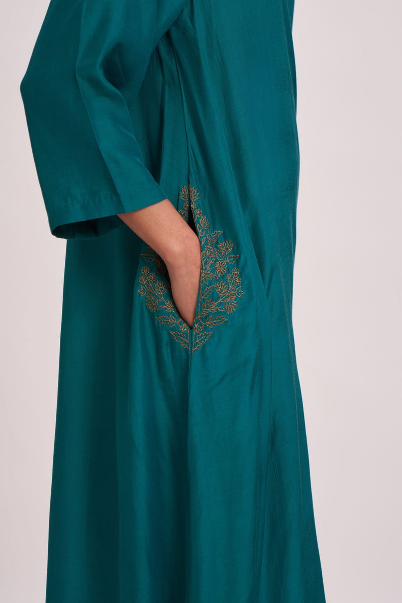 Dot   I   Pocket Style Rayyan Kurta Set Cotton Silk Fabric is used in Kurta set Teal SS22-PS-T - Shop Cult Modern