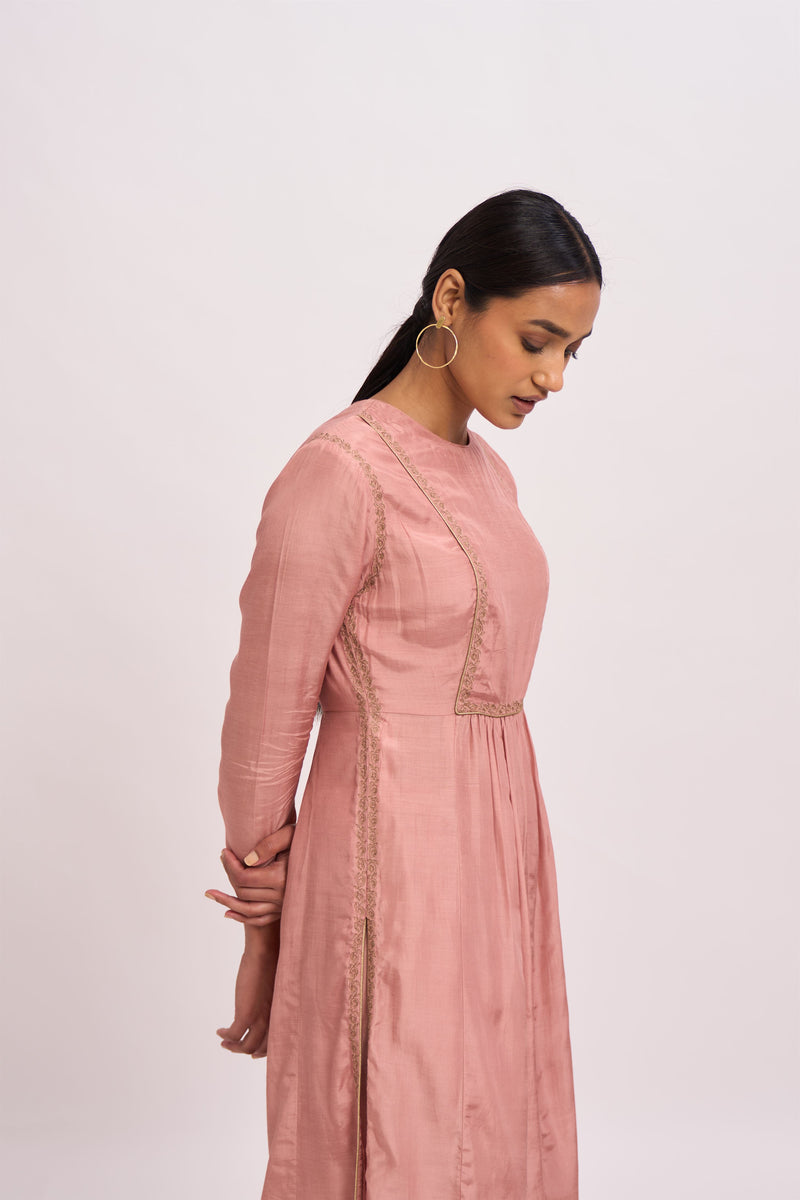 Dot   I   Aavni Saadiyat Kurta Set  Cotton Silk Kurta & Pant with Chanderi Scarf  Old Rose SS22-PK-101 - Shop Cult Modern