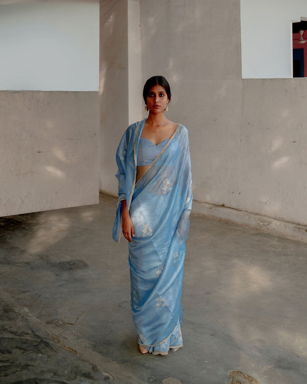 Suparna Som neelambari sari 48 inch width by 5.5 meter length Blue silk - delivery Time 8 weeks Festive 22 LOOK-11 - Shop Cult Modern