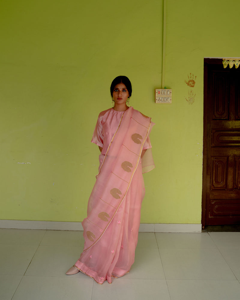 Suparna Som nalini sari 48 inch width by 5.5 meter length Pink silk - delivery Time 8 weeks Festive 22 LOOK-07 - Shop Cult Modern