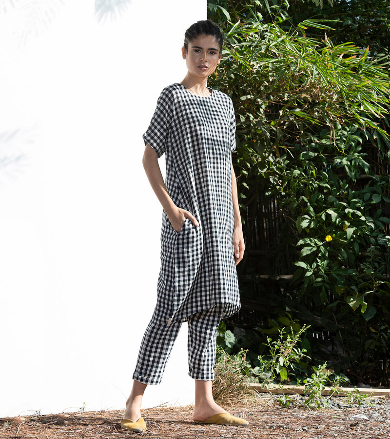Khara Kapas Hellebore Checkered Tunic & Pants Set - Shop Cult Modern