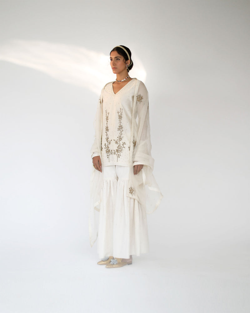 Shikha Mehta Roger Ecru Amairah Sharara Set Silk Chanderi Silk Organza Ivory Hana Ss21F-Ea - Shop Cult Modern