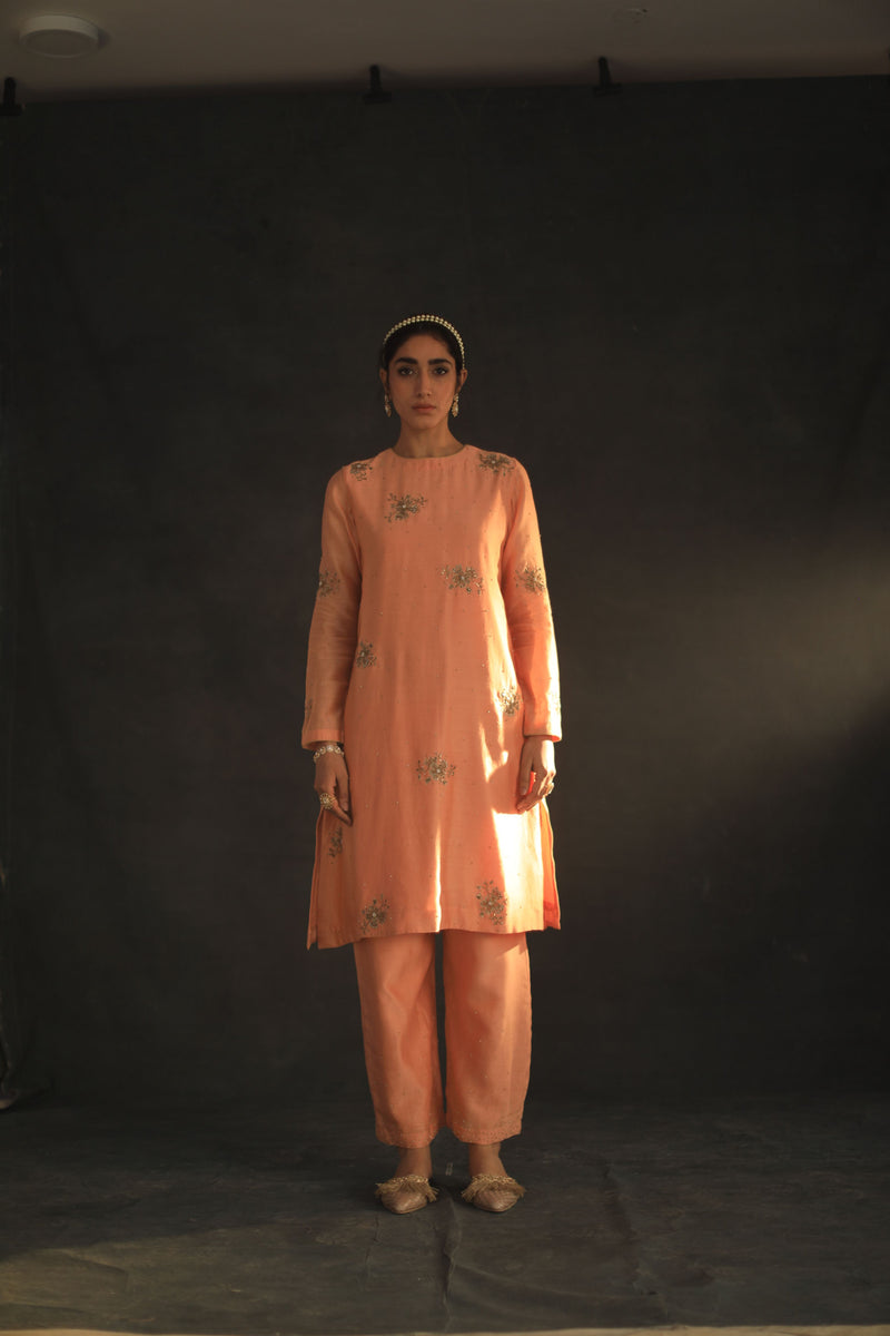 Shikha Mehta Britney Apricot Kaayra Kurta Set Silk Chanderi Peach Hana Ss21F-Ak - Shop Cult Modern