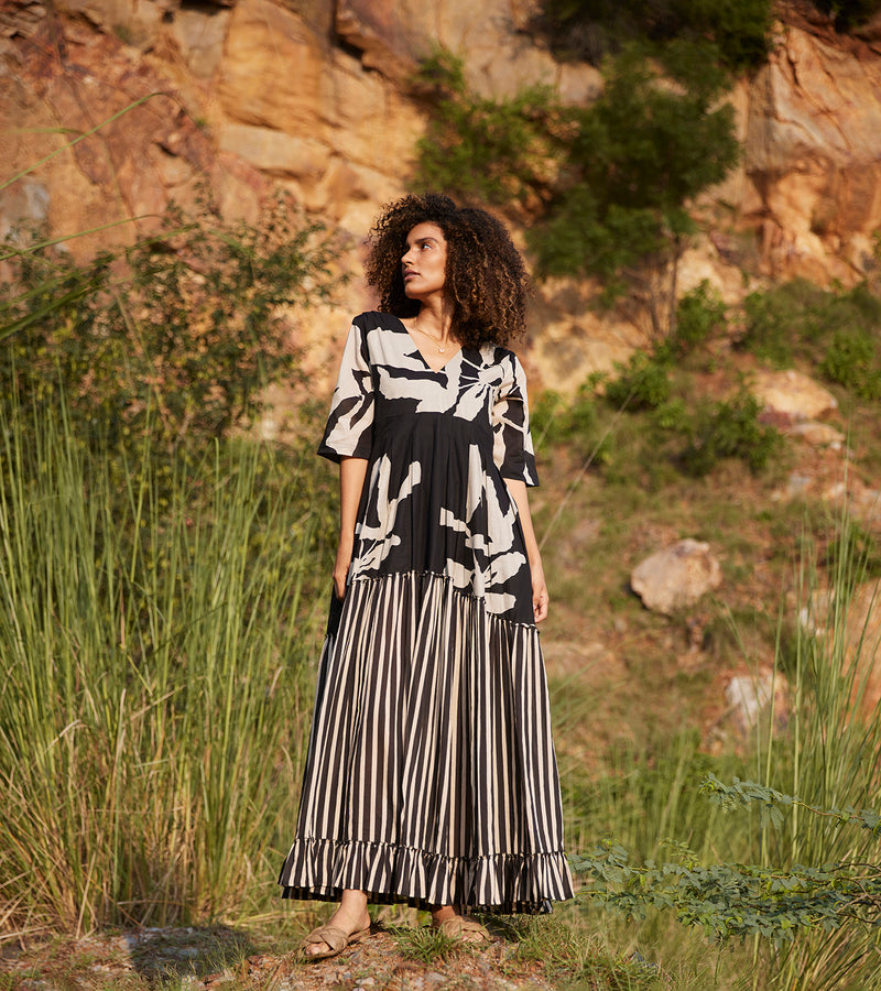 Khara Kapas Longing Days Maxi Dress 100% Cotton  Black and Off-white KW657 - Shop Cult Modern