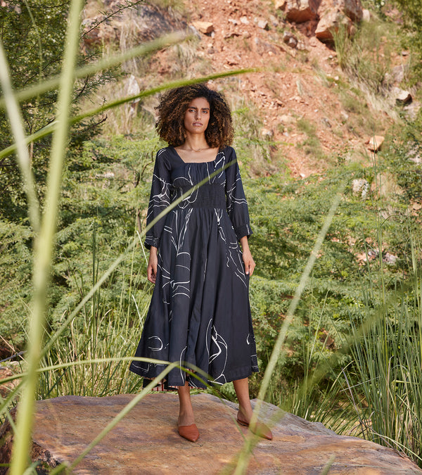 Khara Kapas Under Her Gaze Midi Dress 100% Cotton  Black and Off-white KW663 - Shop Cult Modern