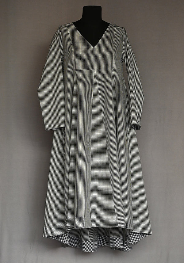 Amrich  Dress Pattern Blocked Black & White Panelled Stripes - Shop Cult Modern