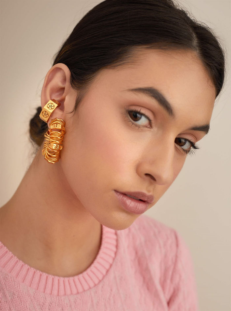 Outhouse   I   Oh Poppi Lower East Spring Hoop Earrings Brass, Gold Accessories OHAW21EA081 - Shop Cult Modern