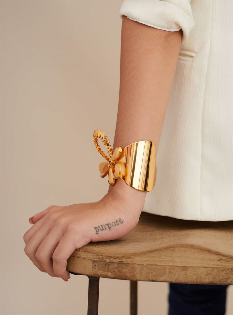 Outhouse   I   Oh Poppi Ninth Avenue Tuberose Handcuff Brass, Gold Accessories OHAW21HC031 - Shop Cult Modern