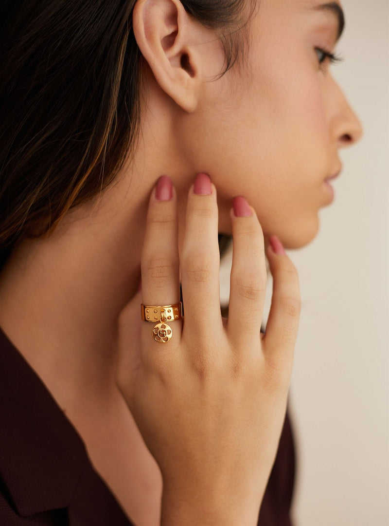 Outhouse   I   OH Petite Fifth Avenue Poppi Ring Brass, Gold Accessories OHAW21RI011 - Shop Cult Modern