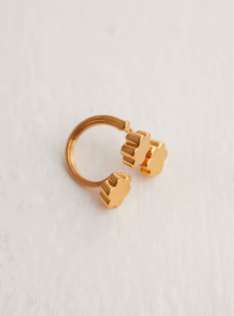Outhouse   I   Oh Poppi Kenmare Clump Ring Brass, Gold Accessories OHAW21RI401 - Shop Cult Modern