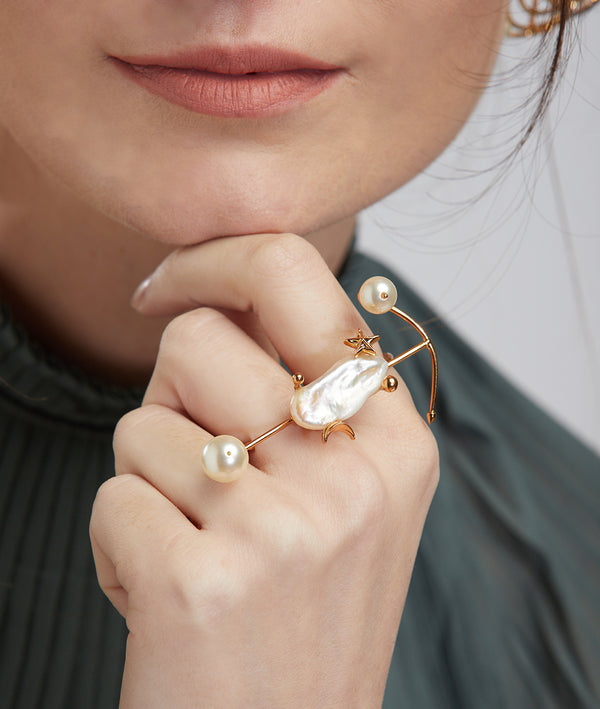 Outhouse   -   Pearls des Celeste Knuckle Ring - Shop Cult Modern