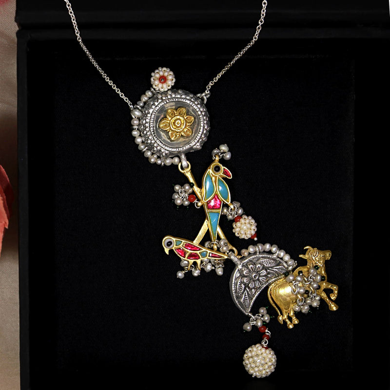 Sheetal Zaveri   I   Ami Chain Hancrafted Earrings, Natural pearls used.  SZ-CH10 - Shop Cult Modern