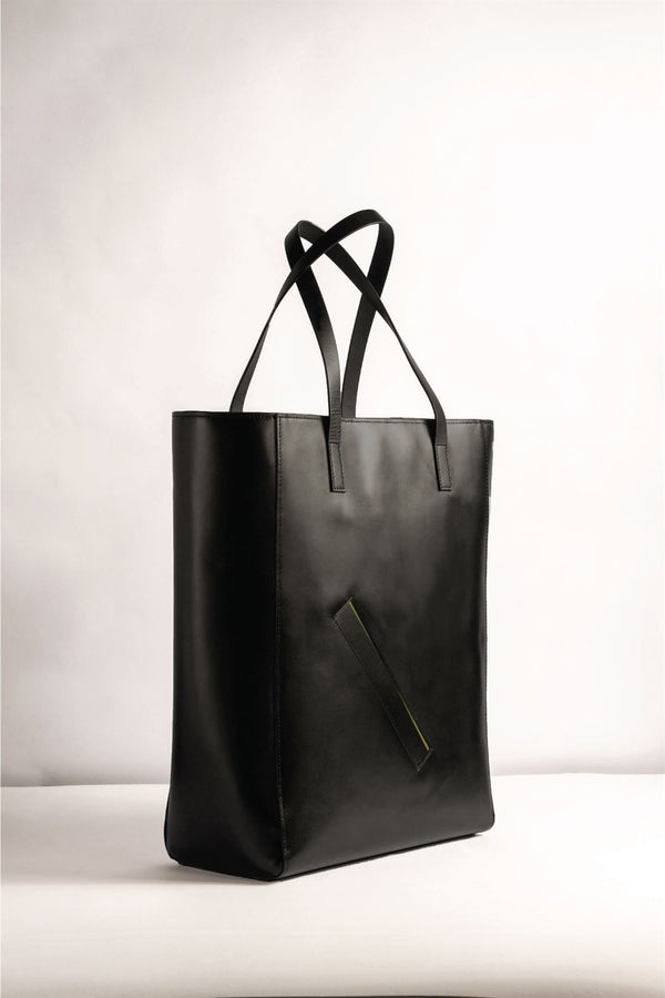 Tanned   I   Pocket Tote      Black  TO/PT-BLK  I Leather Bag - Shop Cult Modern