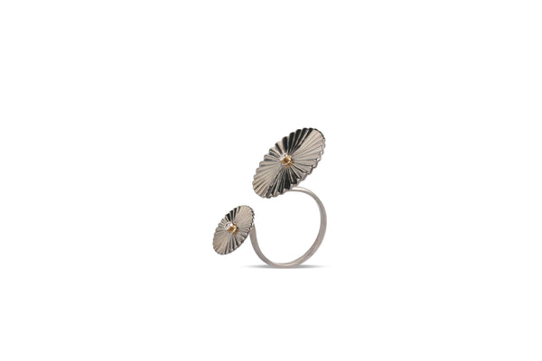 Studio Tara   I   18K Gold And Silver With Fvvs1 Diamonds Mulino Windmill Open Ring 19Mm Disk And 12Mm Disk , Ring Size :  6.5 Us  RI1645 - Shop Cult Modern