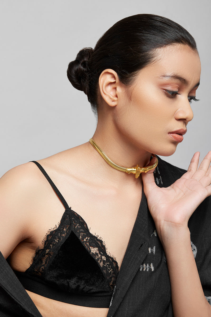 Roma Narsinghani Heart taweez choker Choker The piece is set in brass, hand enameled with 18KT gold finesse. Each piece is unique and handcrafted by our artisans. RNLOVE07 - Shop Cult Modern