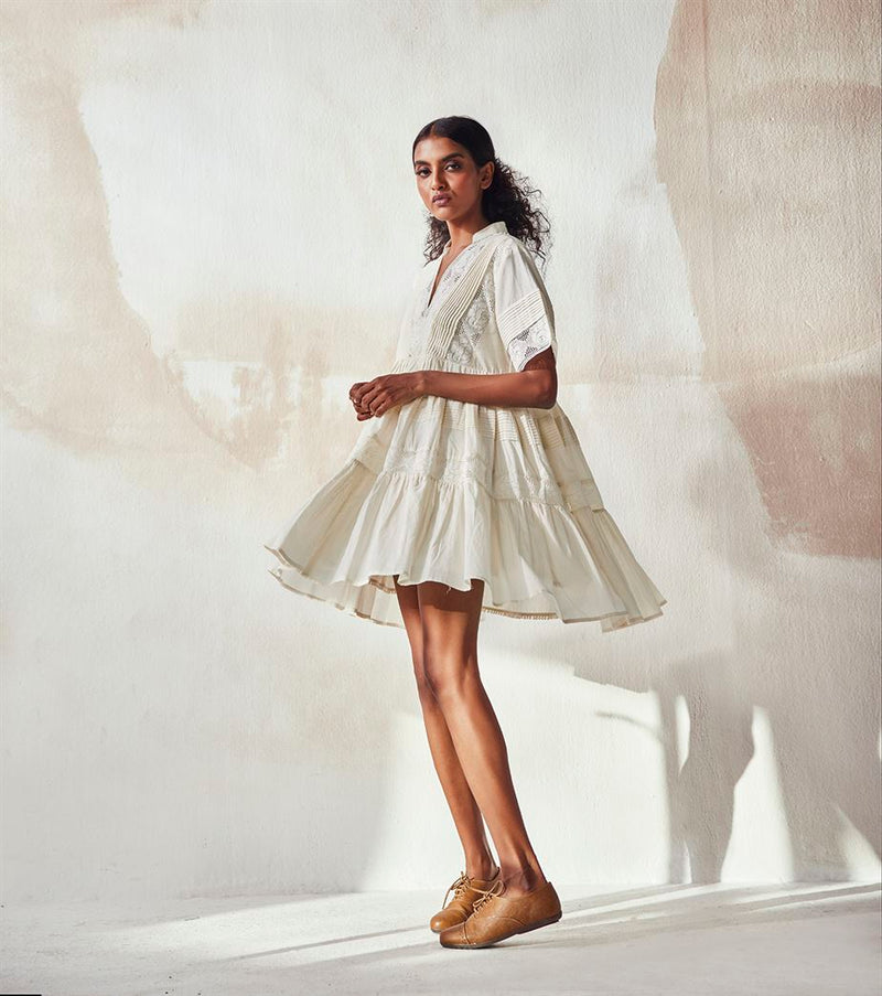 Khara Kapas  I  Louisville The White Light Dress - Shop Cult Modern